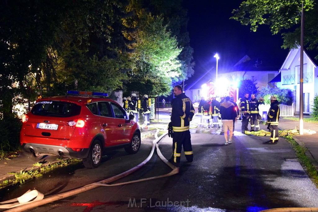 Grossfeuer Einfamilienhaus Siegburg Muehlengrabenstr P0358.JPG - Miklos Laubert